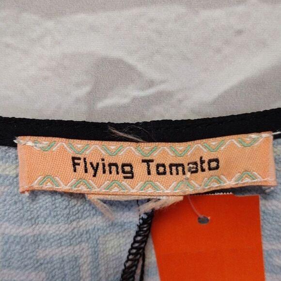 Flying tomato - Picture 2 of 3